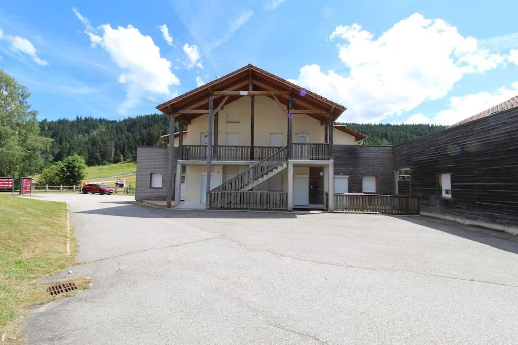 Le Petit Bonhomme De Neige Appartement Gérardmer Buitenkant foto