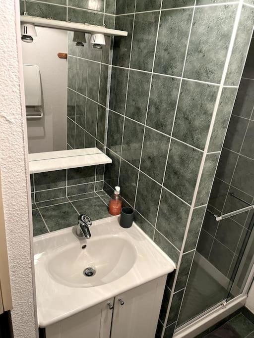 Le Petit Bonhomme De Neige Appartement Gérardmer Buitenkant foto